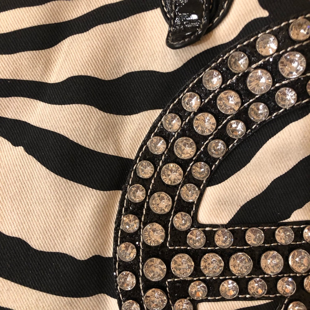 Zebra purse - Picture 2 of 4